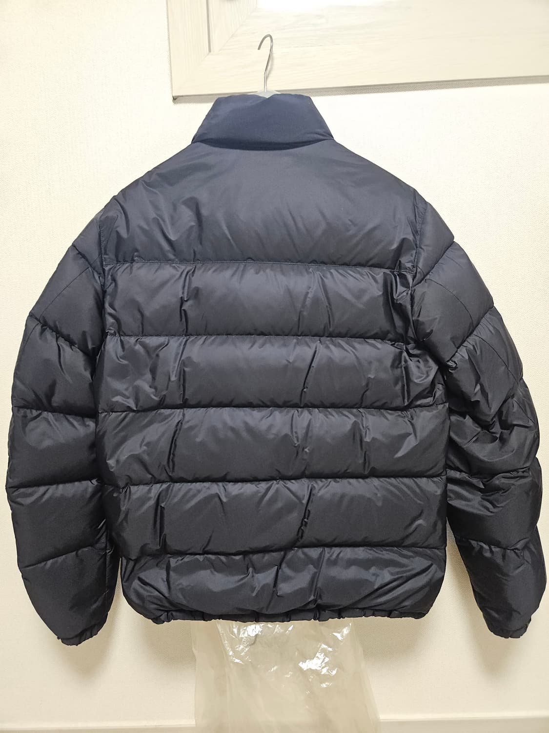 프라다 패딩 네이비 52 상품이미지3