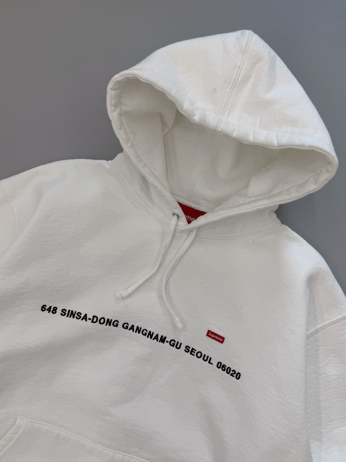 슈프림 루즈핏 23FW 서울 박스로고 화이트 스웻 후드 상품이미지2