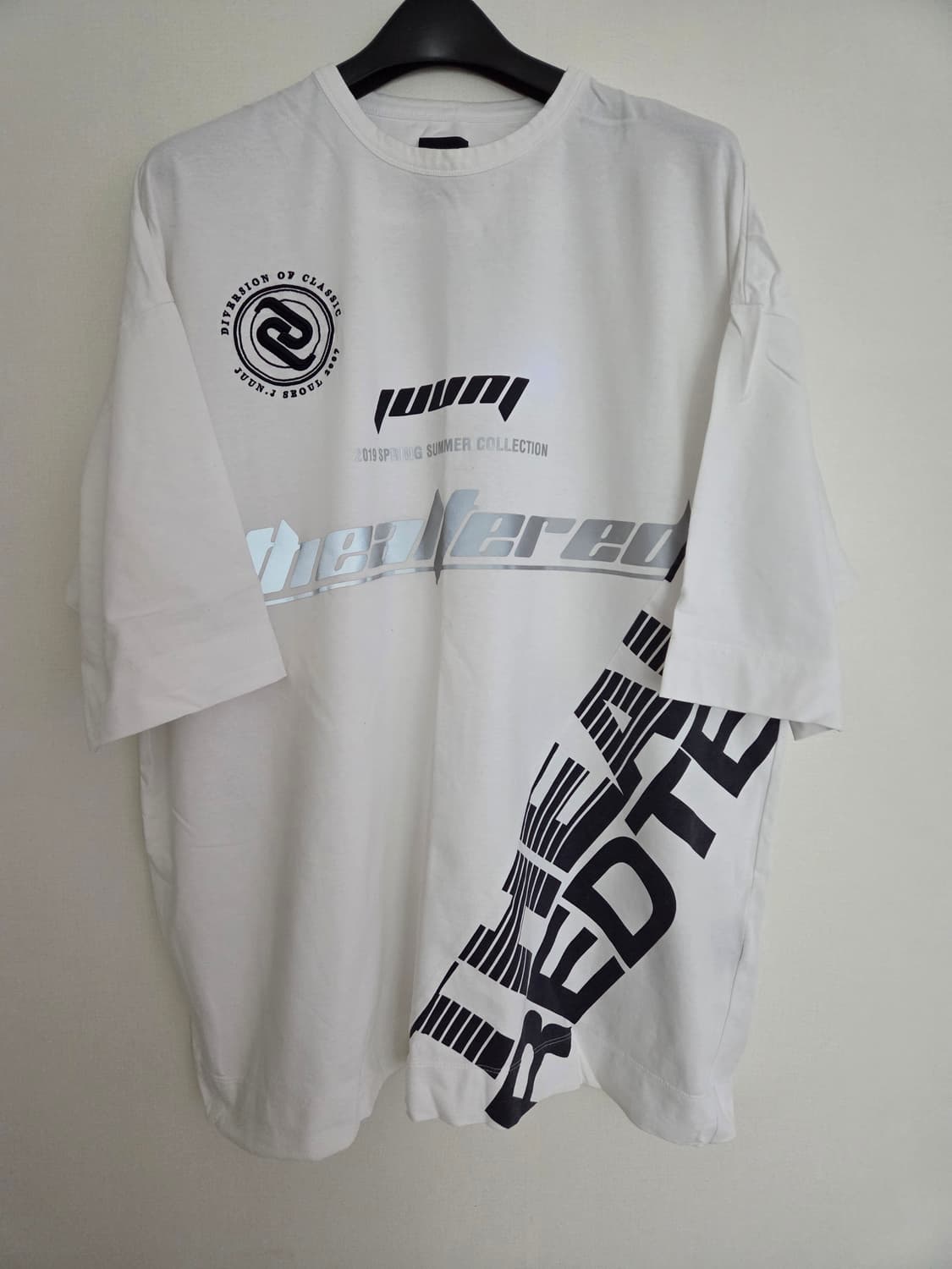 키드밀리 착용 준지 티셔츠 화이트 상품이미지2