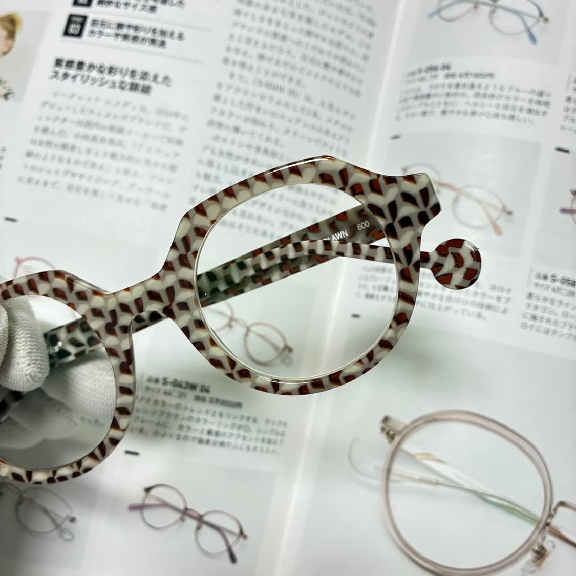 L.A. Eyeworks 엘에이 아이웍스 뿔테 안경 상품이미지2