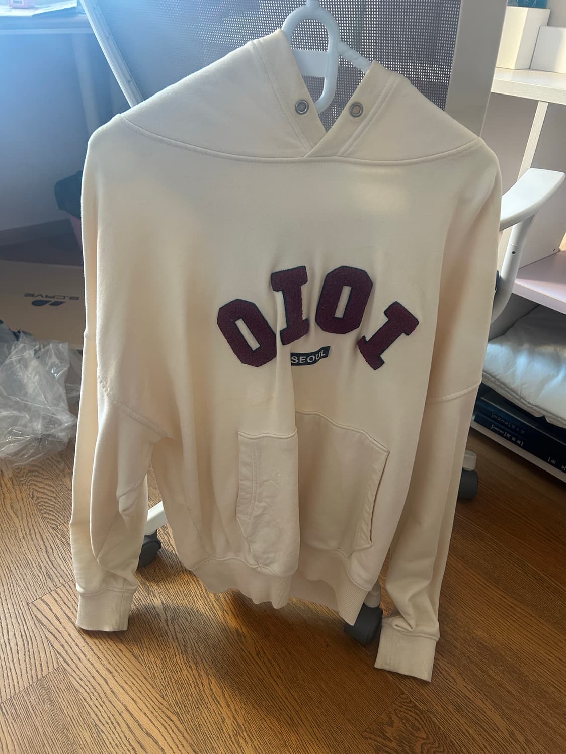 오아이오아이 후드티 판매 상품이미지1