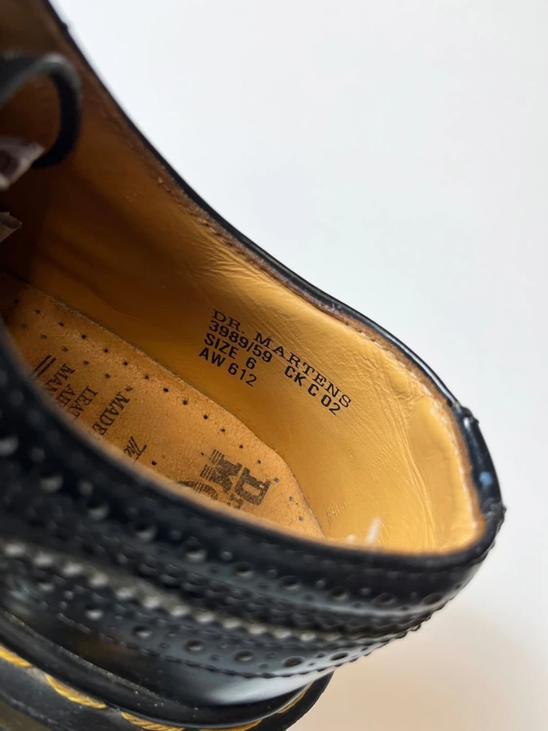 닥터마틴 3989 브로그 윙팁 슈즈 Q1350 상품이미지8