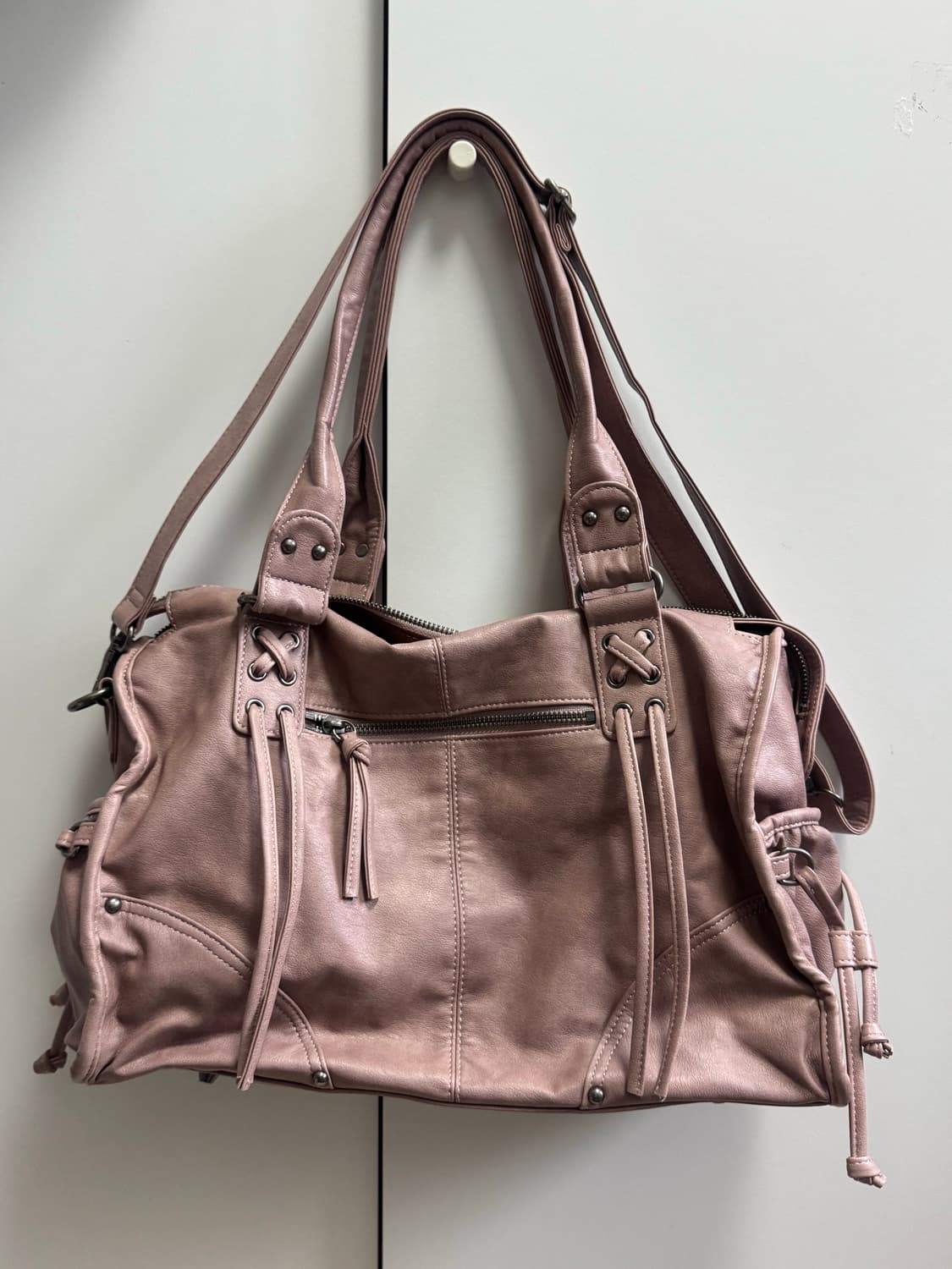 팬시클럽 벨티드 워싱 레더백 베이비핑크 상품이미지2