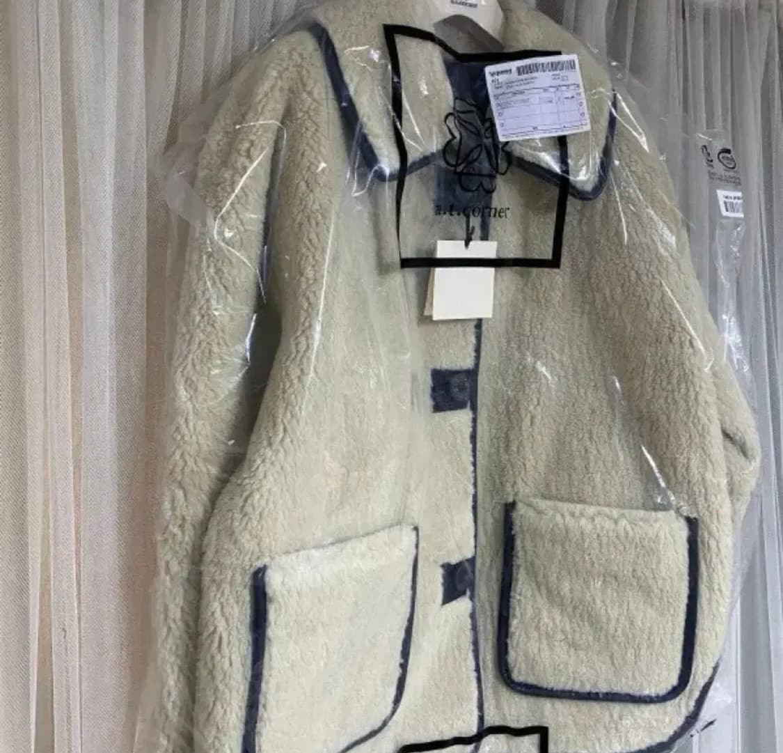 앳코너 리버시블 무스탕 상품이미지2