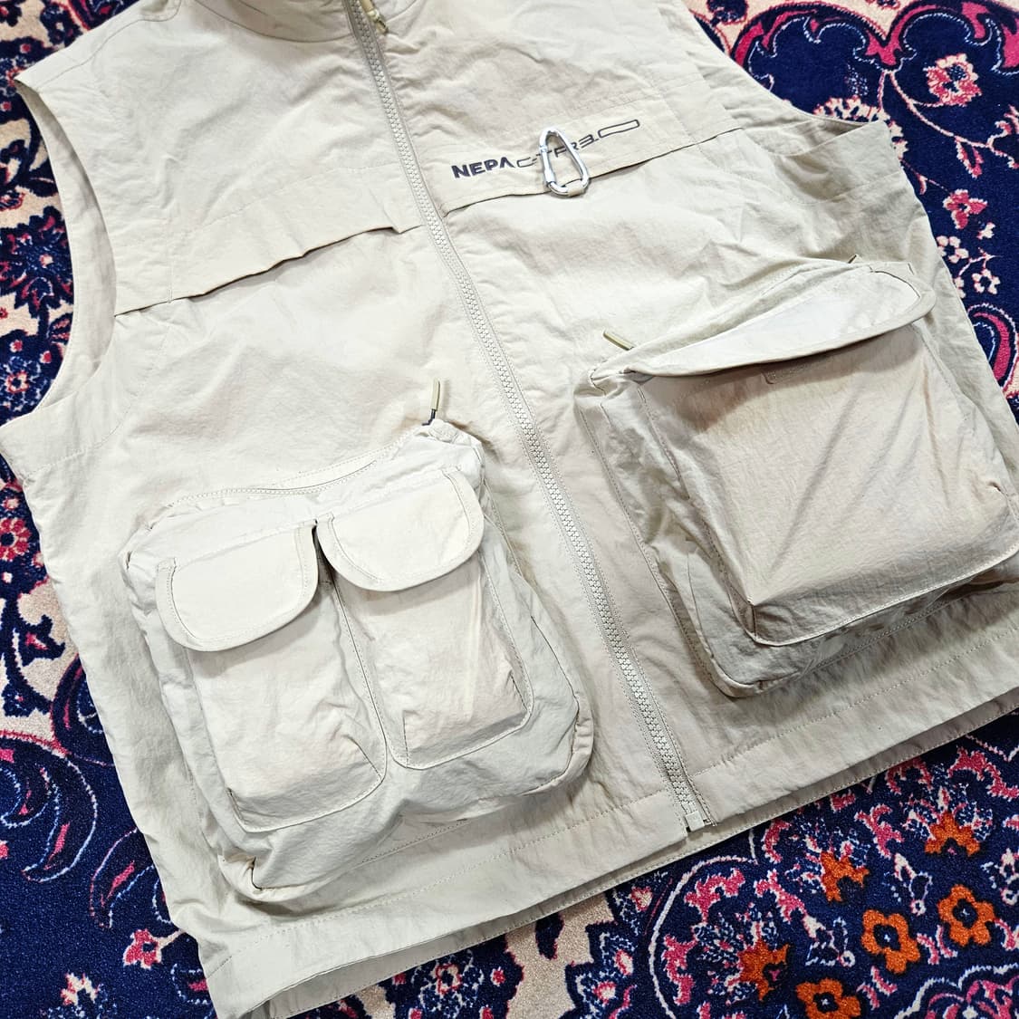 네파(Nepa) 유틸리티 나일론 집업 베스트 M size 상품이미지2