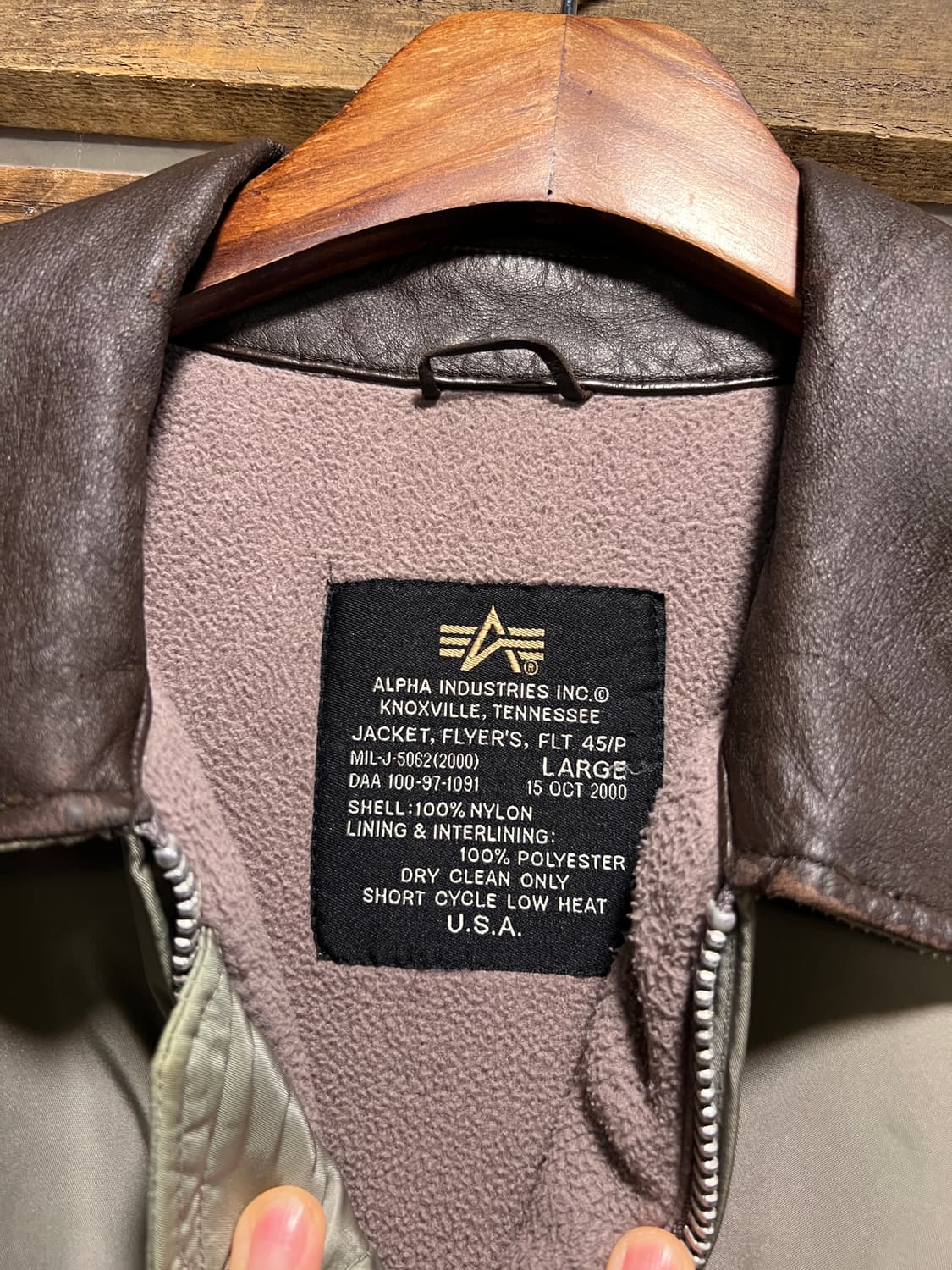 [L]알파인더스트리 레더 카라 패치 CWU-45P 항공 점퍼 상품이미지2