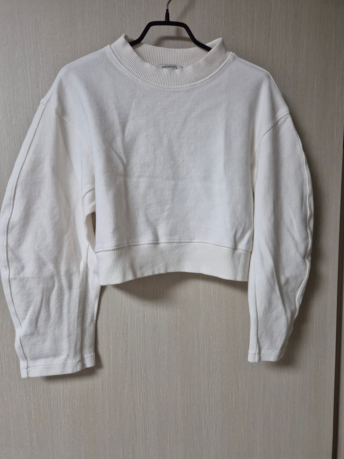 아모멘토 크롭 맨투맨 화이트 0 사이즈 상품이미지1