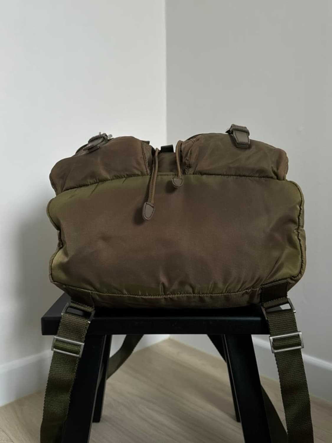 프라다 백팩 카키 상품이미지6