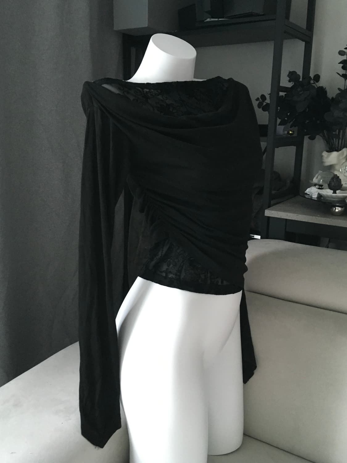 ༒ Gothic mesh drape top 상품이미지3