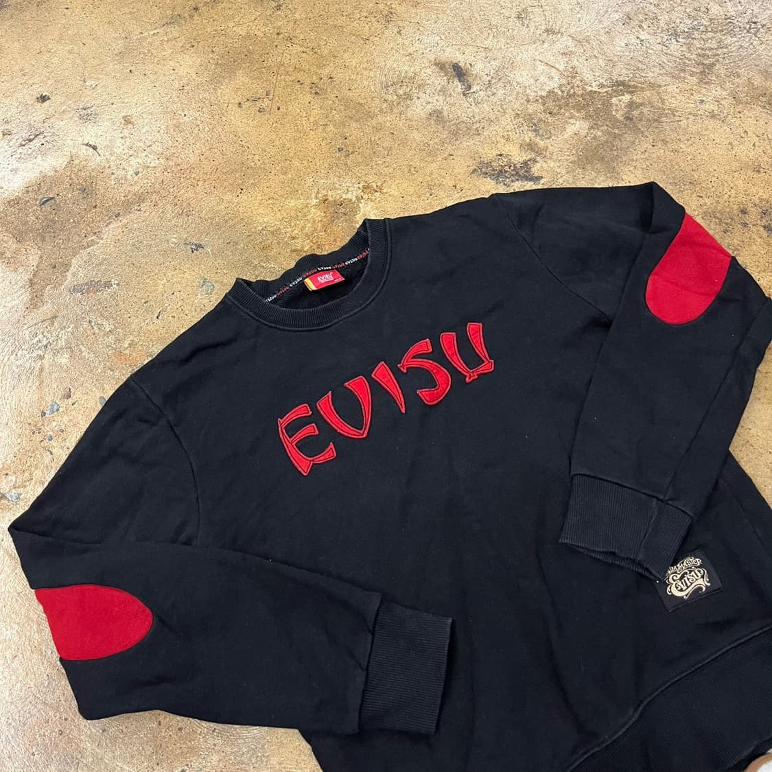 에비수 빅로고 검빨 맨투맨  상품이미지1