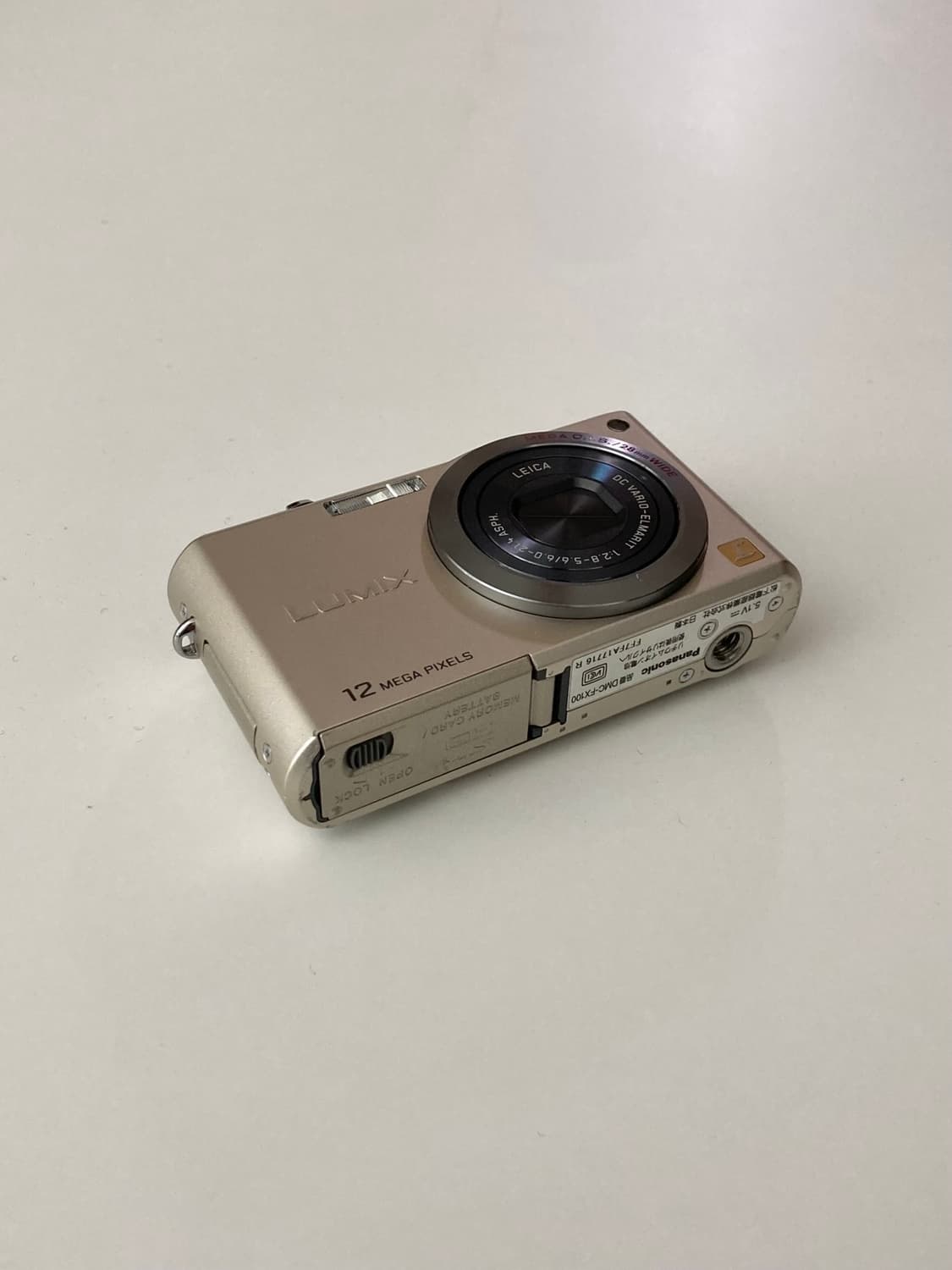 파나소닉 제품의 루믹스 DMC-FX100 빈티지디카 디카 상품이미지5