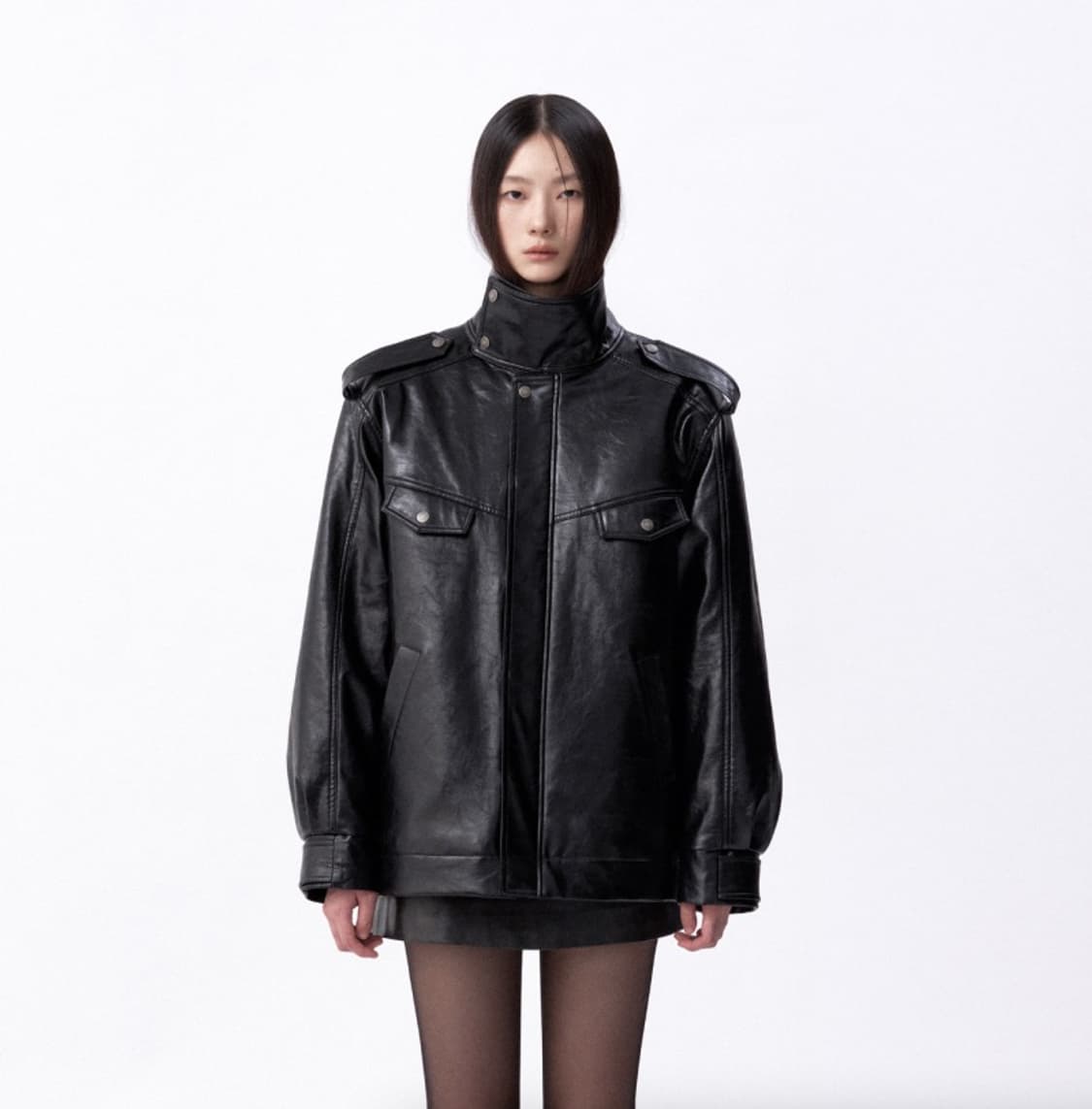 아비에무아 하이넥 페이크 레더 퀼팅 자켓(가죽자켓) 팝니다. 상품이미지1