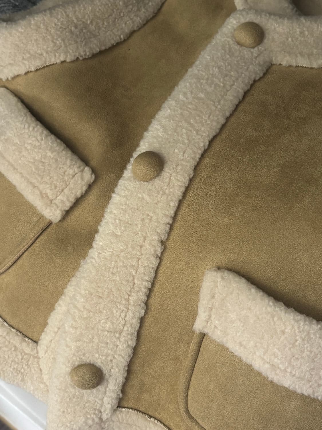 comoninoz 양털무스탕 조끼 베이지브라운 상품이미지5