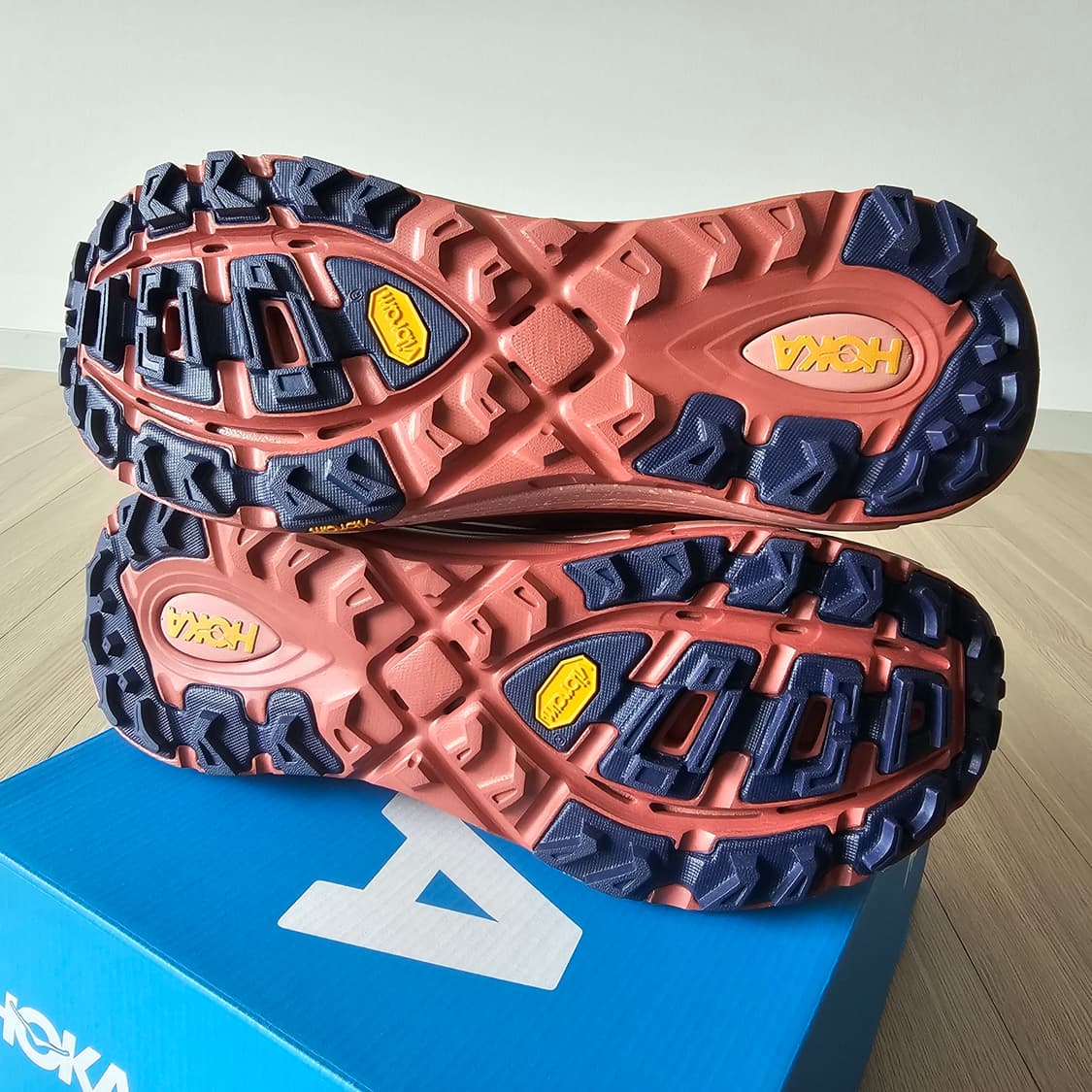 295 새제품) 호카 마파테 쓰리 2 핫 소스 어슨웨어 등산화 트레킹화 상품이미지6