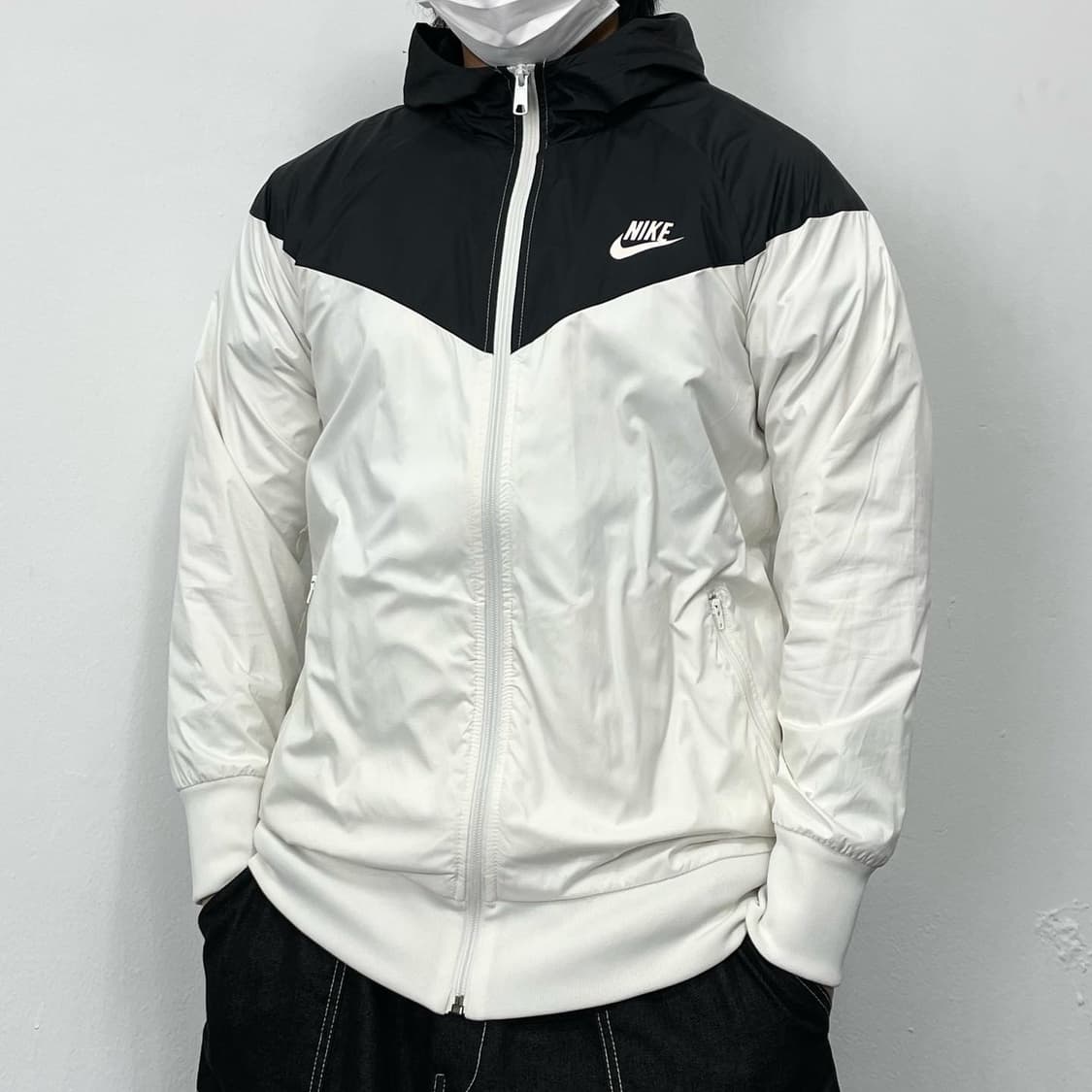 XL 나이키 화이트 윈드러너 바람막이 상품이미지1