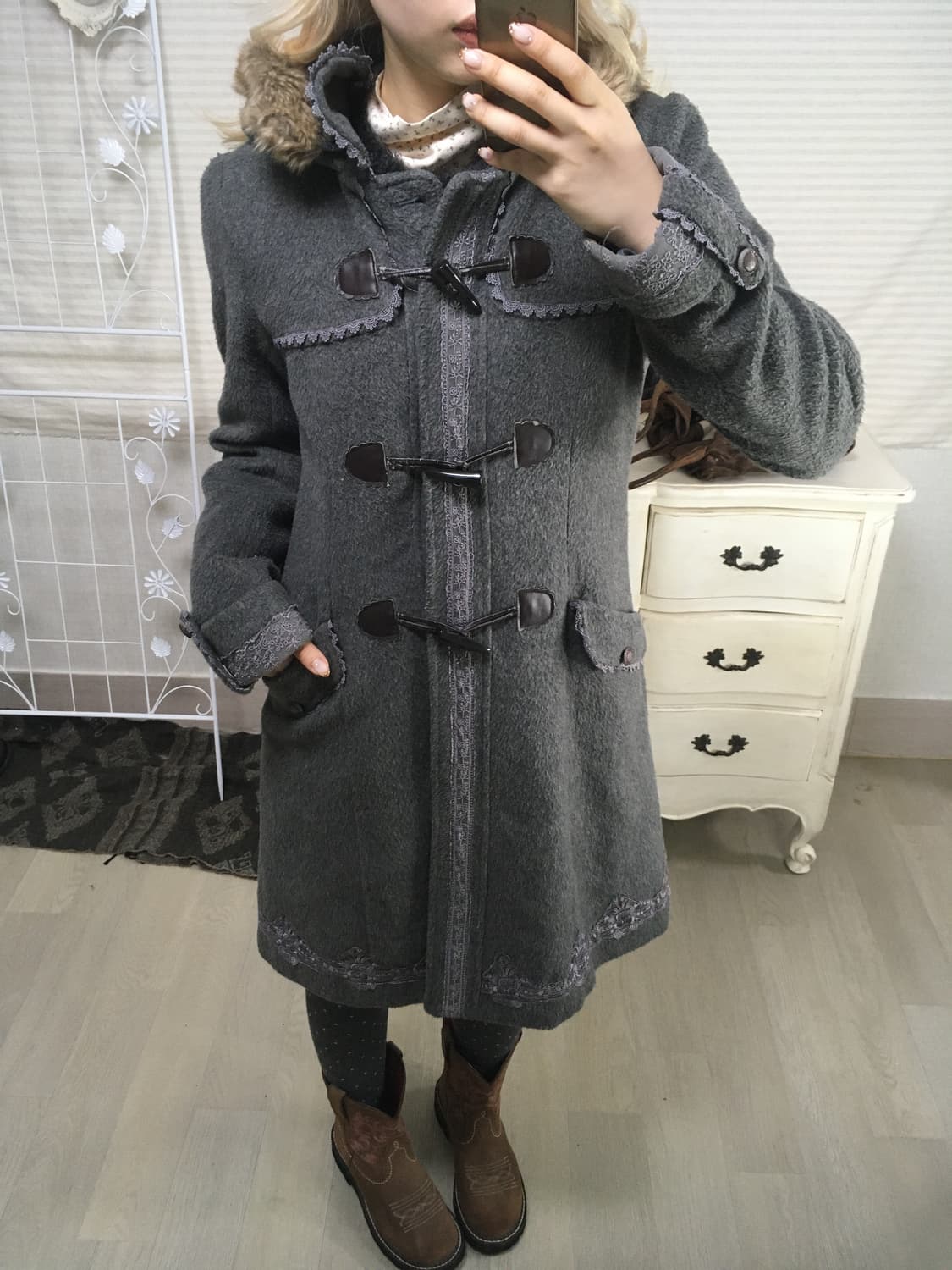 Axe Femme 후드 퍼 떡볶이 코트 그레이 상품이미지4