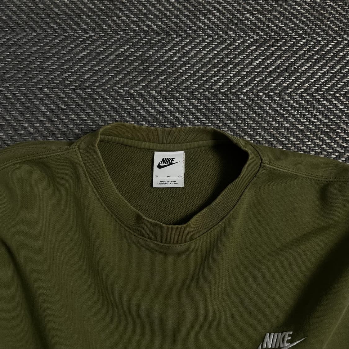 나이키 NSW 스우시 크루 스웻 셔츠 맨투맨 카키 y 4930 상품이미지4