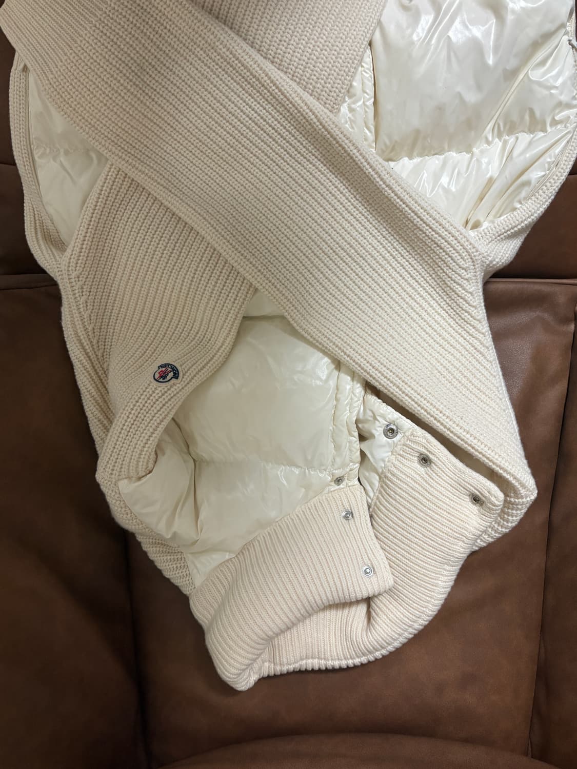 몽클레어 니트패딩 m 매장구입 23f/w 상품이미지7