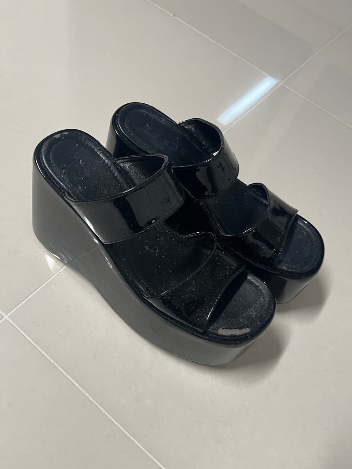 unif gia slip on 유니프 통굽 샌들 슬리퍼 상품이미지1