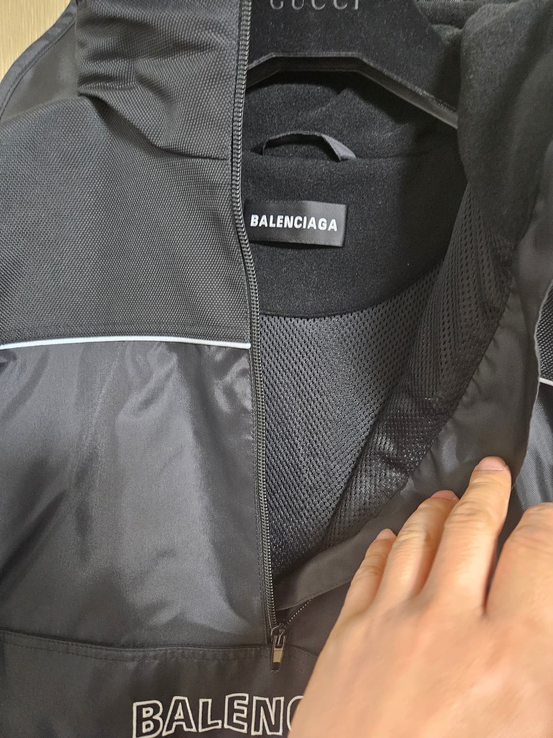 발렌시아가 아노락 상품이미지2