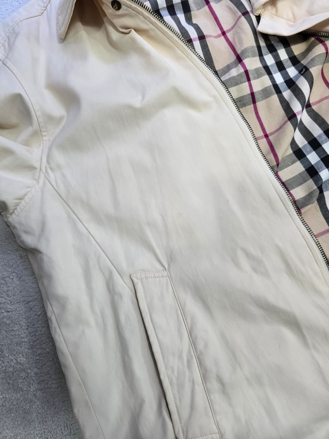 Burberry 정품 버버리 상아 폴리쉘 자켓 M사이즈 상품이미지10