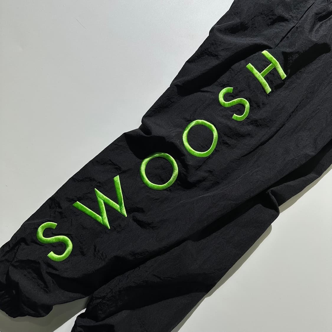 나이키 더블 스우시 나일론 조거 트랙 팬츠 상품이미지5