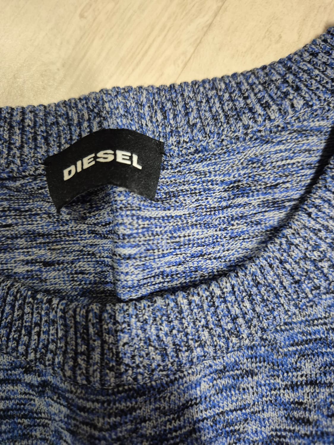 정품 디젤 스트라이프 니트 상품이미지3