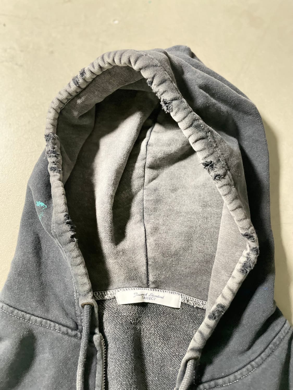 저널스탠다드 TRISECT 데미지 집업 후디 상품이미지3