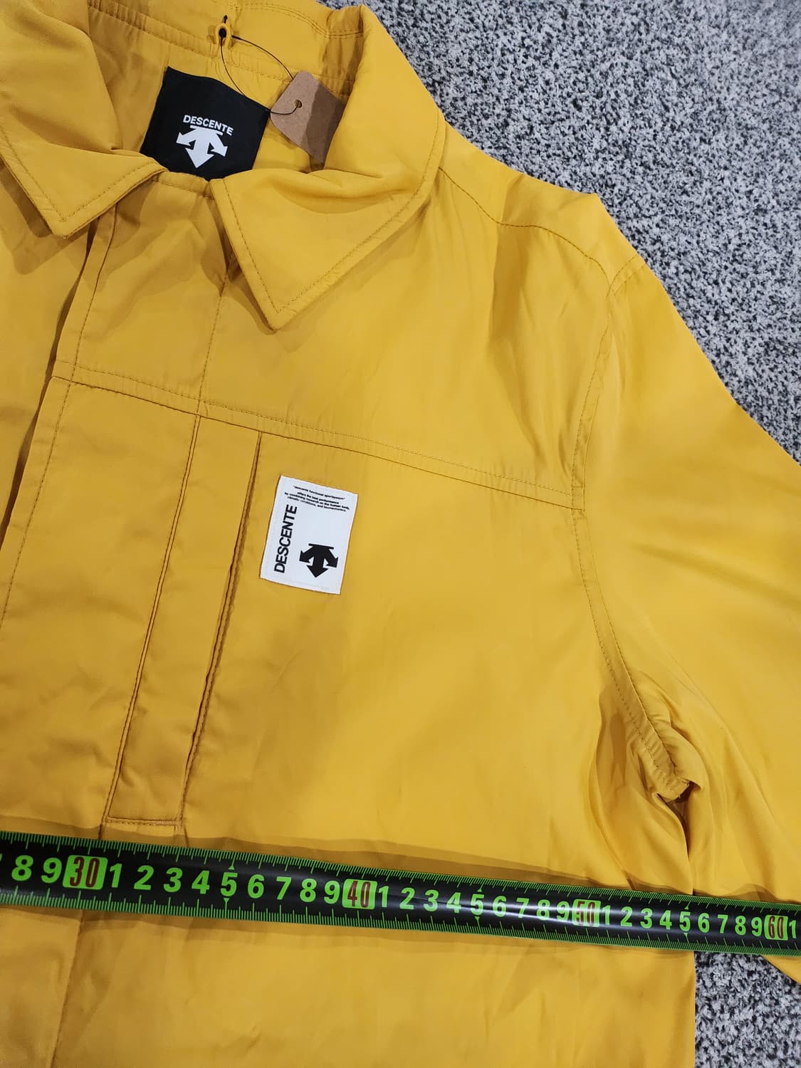 데상트 옐로우 경량 자켓 M 상품이미지8