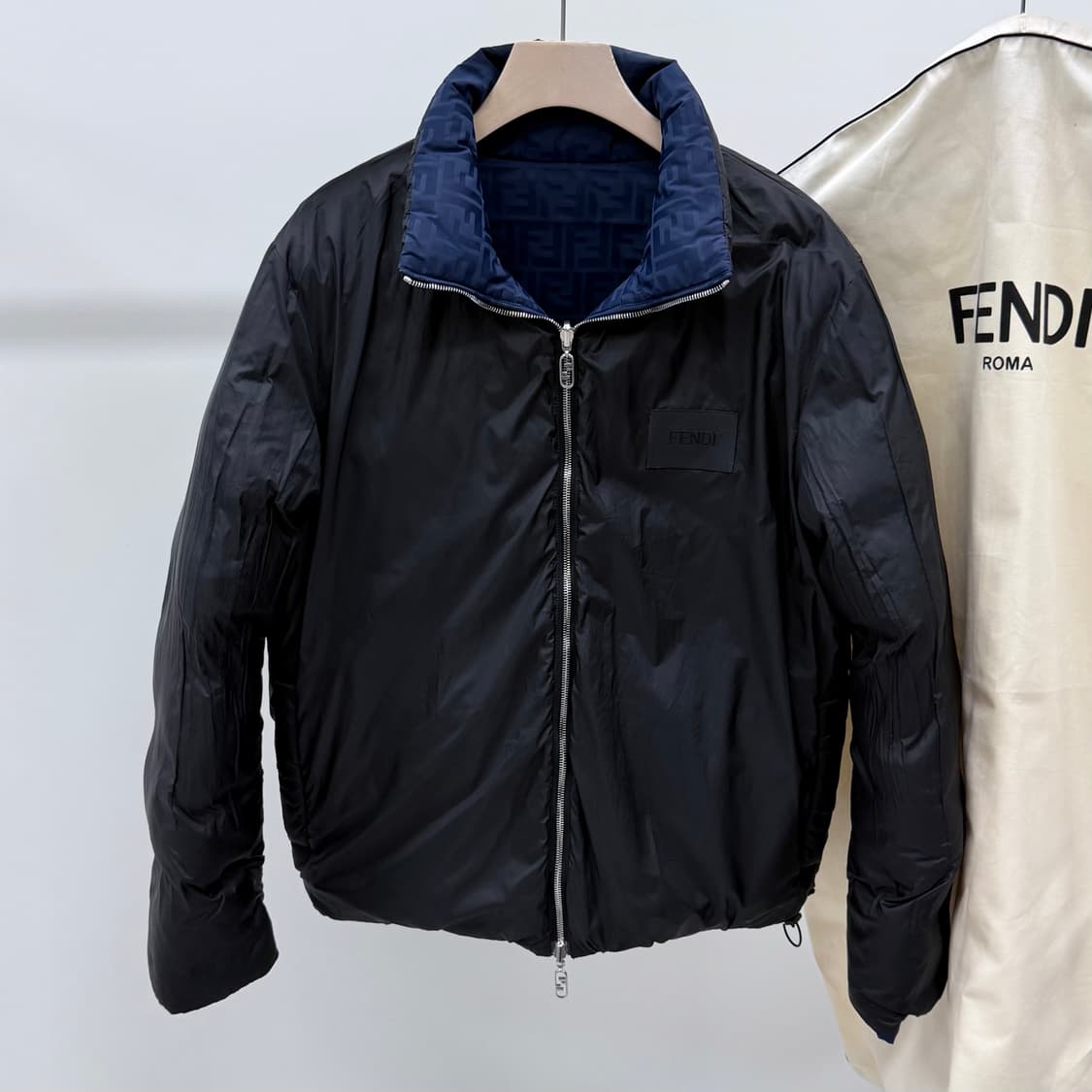 [S+급/48] 펜디 FF로고 모노그램 리버서블 패딩 자켓 상품이미지3