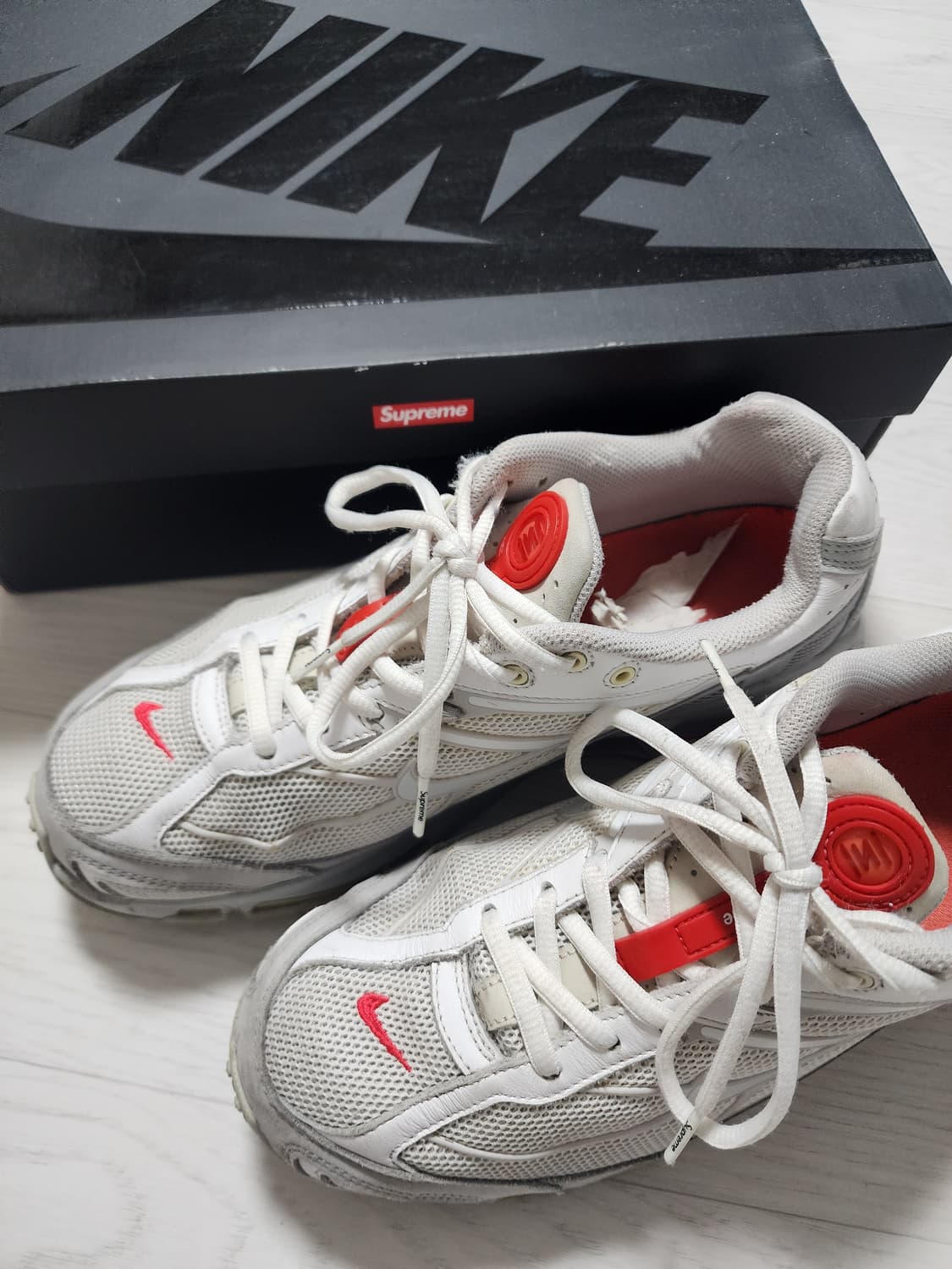 나이키 x 슈프림 샥스 라이드 2 SP 화이트 나이키 슈프림 샥스 상품이미지1