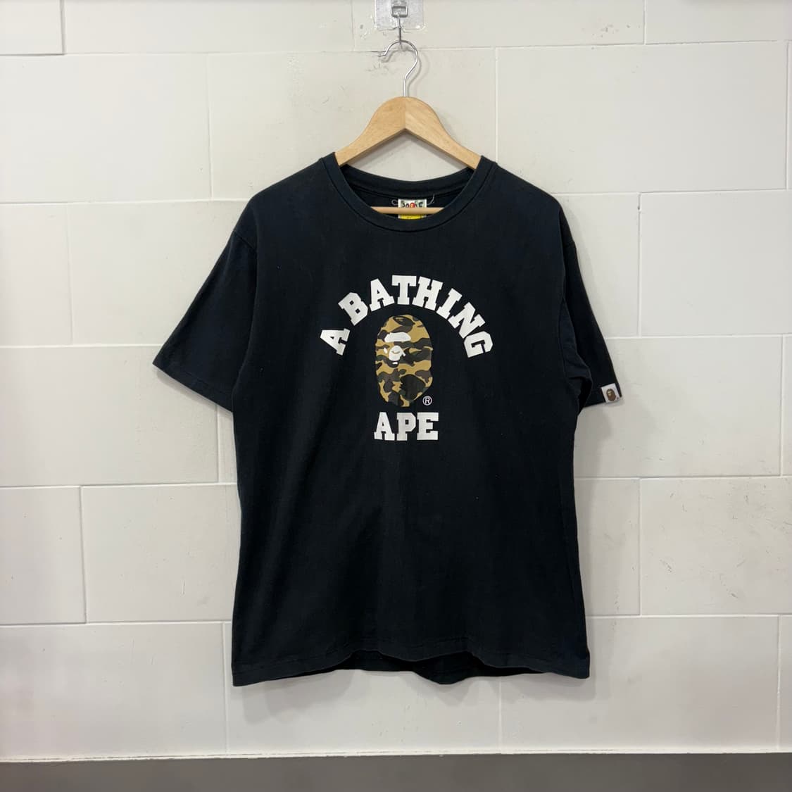 베이프 카모 컬리지 반팔티 상품이미지1