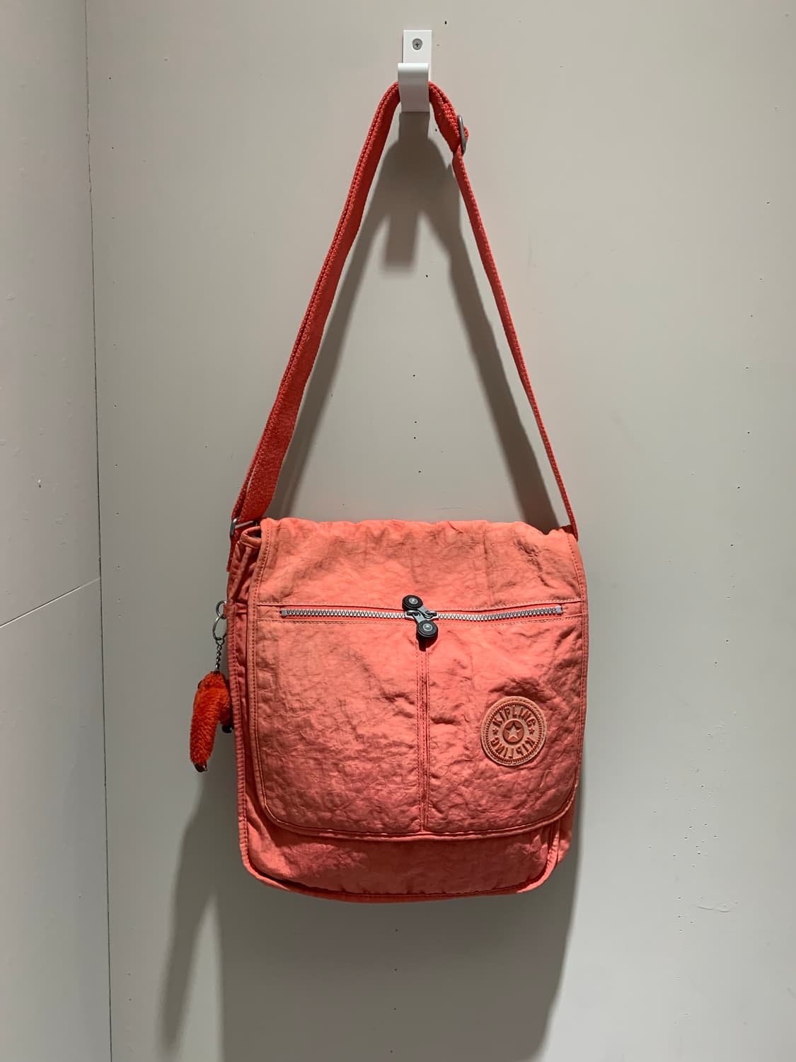 키플링 크로스백 상품이미지1