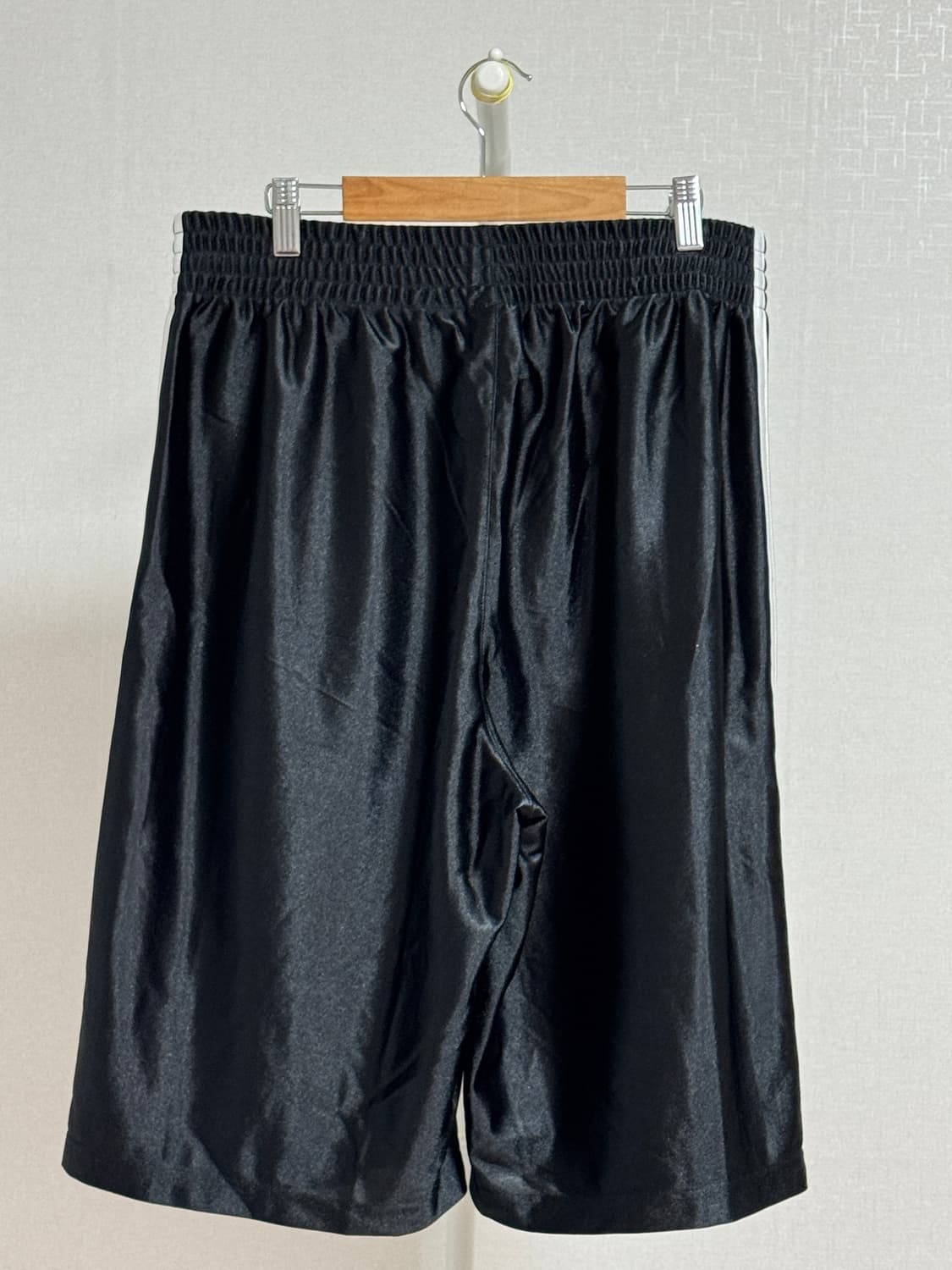 아디다스 삼선 벨벳 반바지 L 상품이미지2