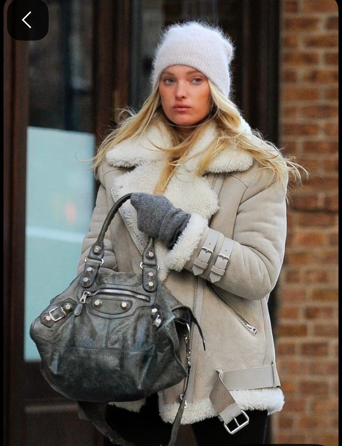 발렌시아가 클래식 시티 틸그린 미디움/상태최상/급처 상품이미지10