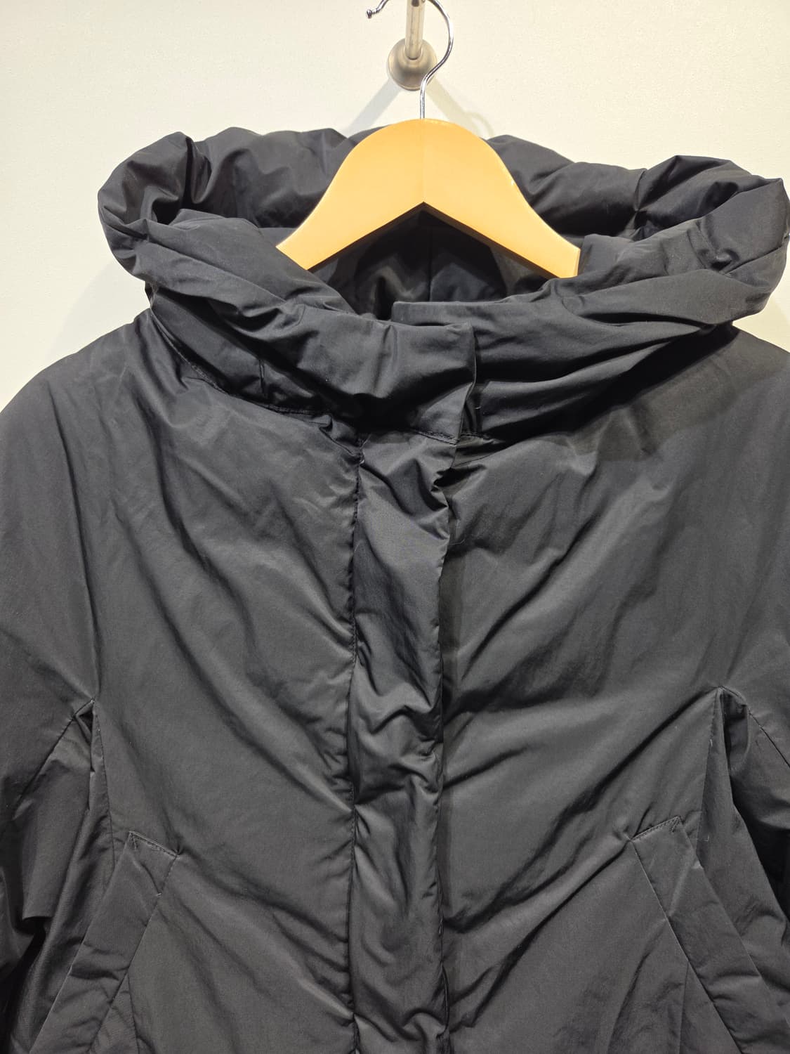 유니클로 +J (질샌더) 하이브리드 다운 자켓 블랙 상품이미지3