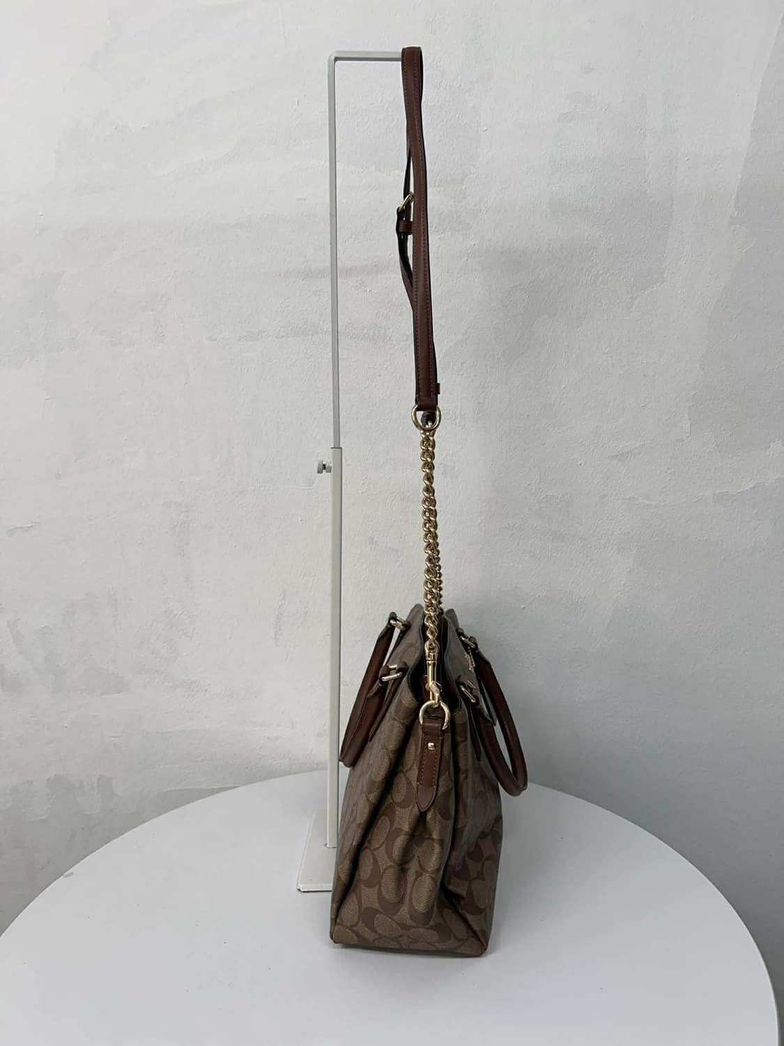 코치 투웨이 시그니처 체인 스트랩 크로스백 숄더 토트백 상품이미지3