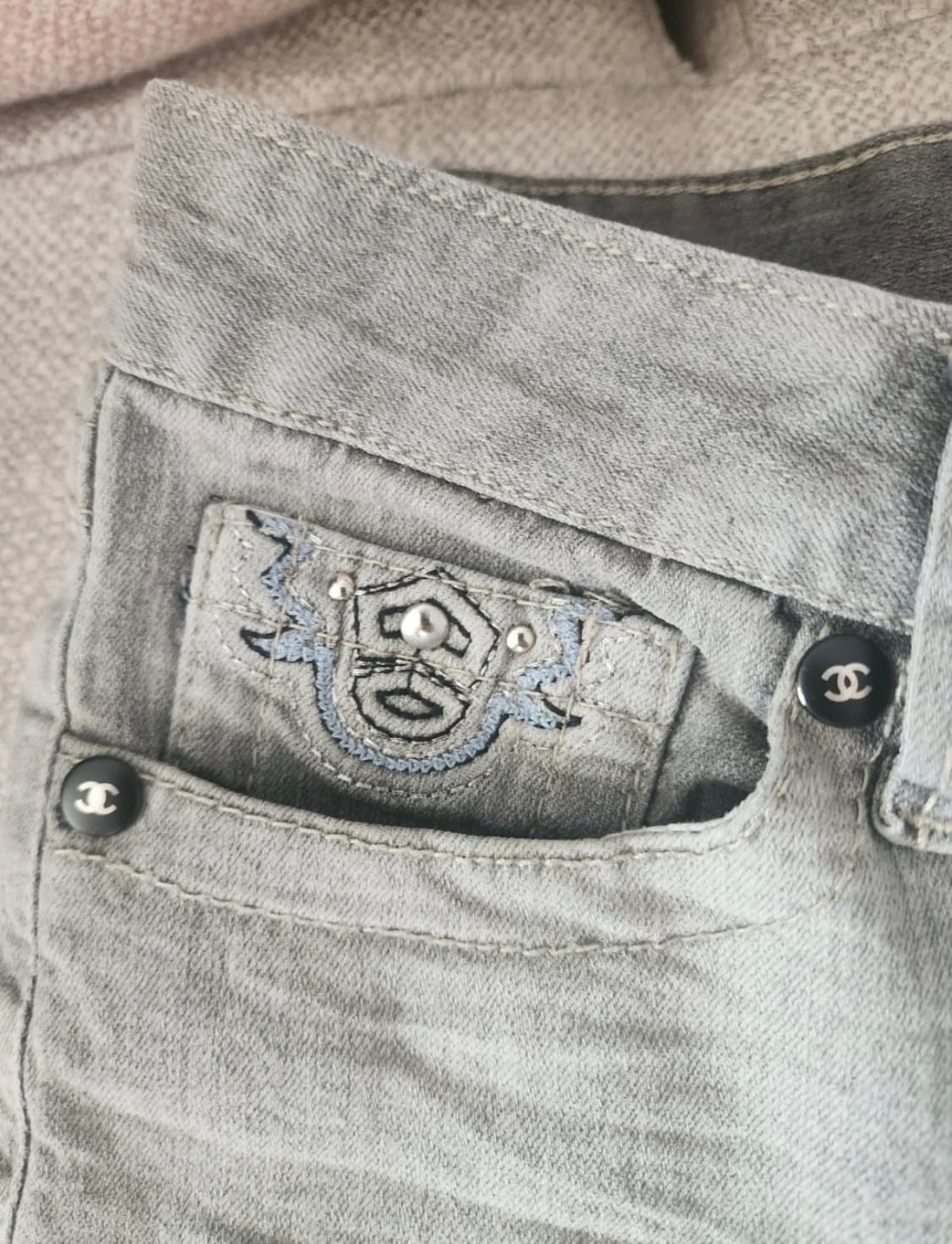 [정품]샤넬 7부 데님팬츠 그레이 28사이즈 상품이미지4