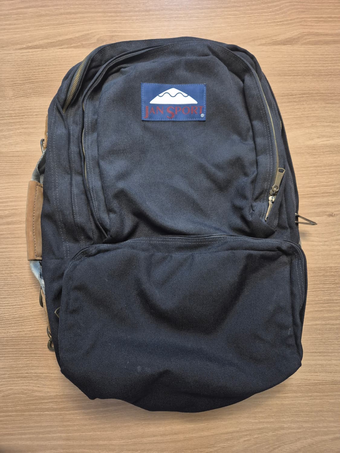 잔스포츠 헤리티지 헤즈업 블랙 백팩 상품이미지1