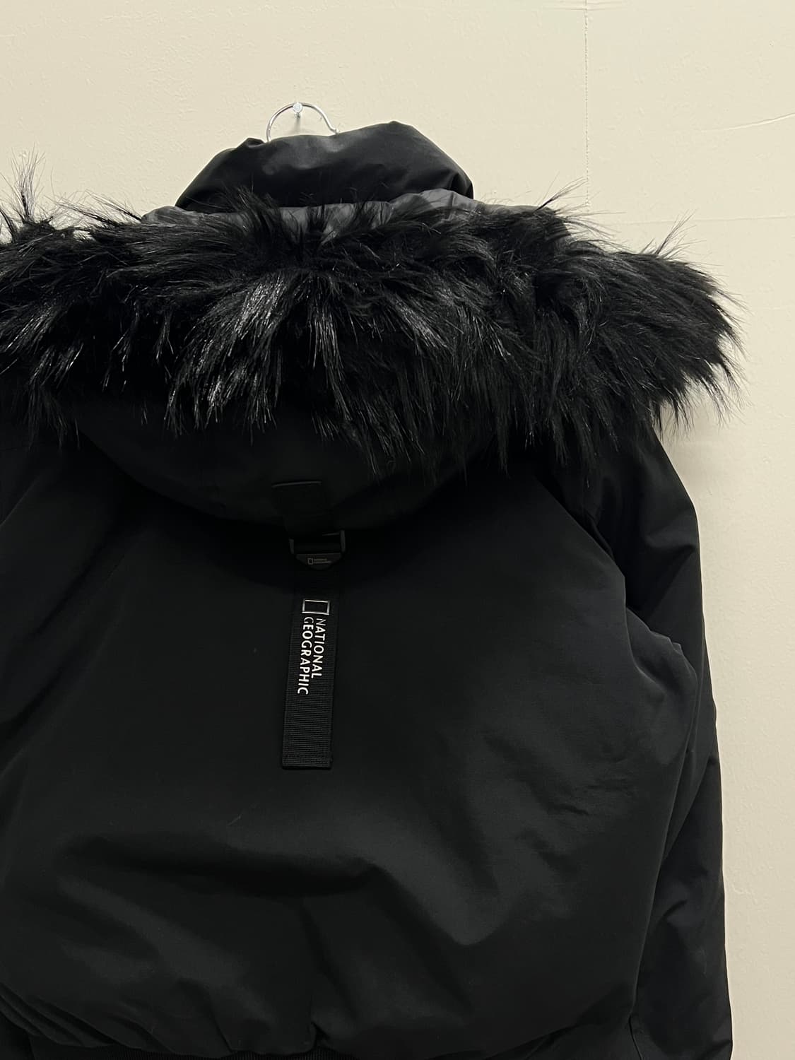 내셔널지오그래픽 타루가 덕다운 숏패딩 블랙 상품이미지4