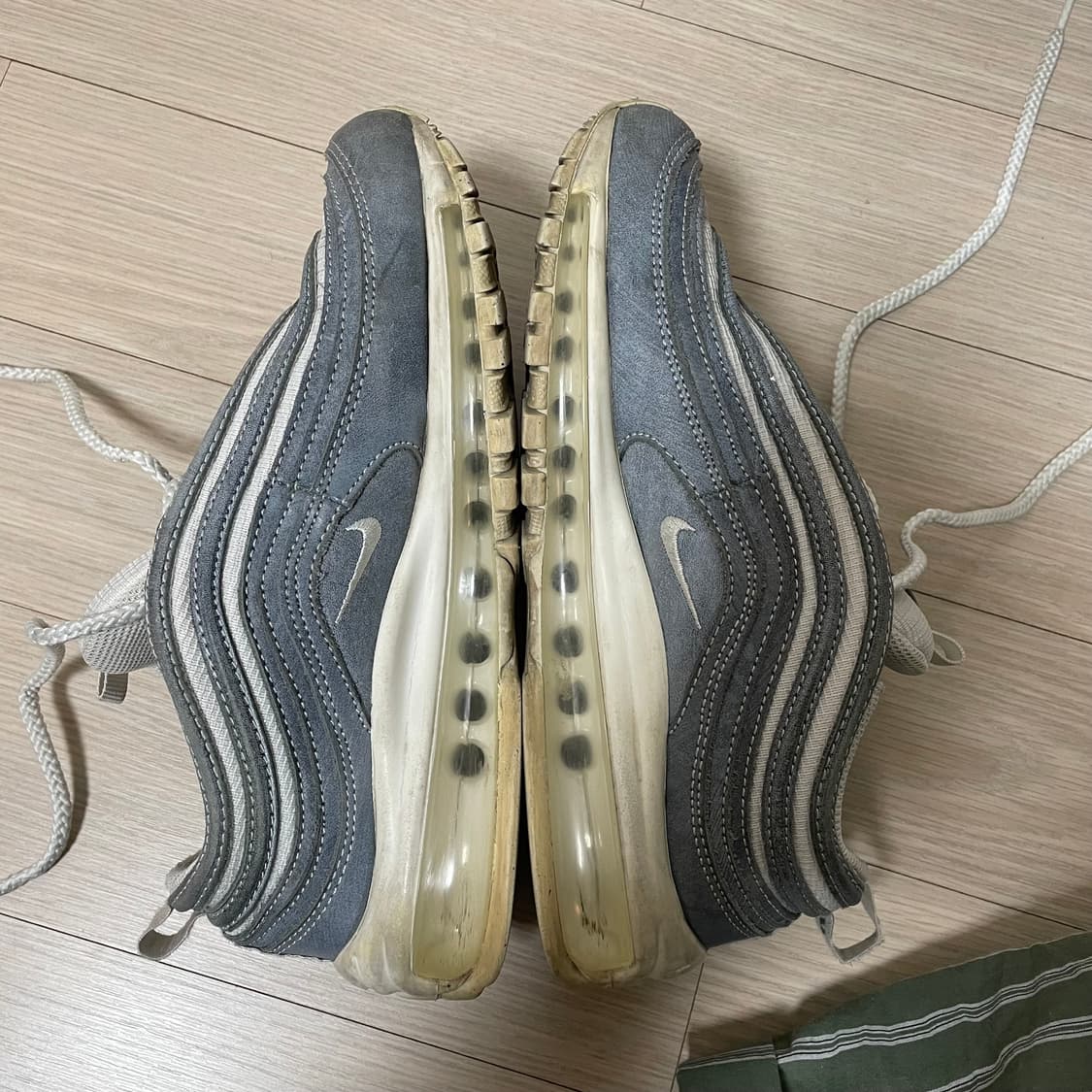 꼼데 나이키 에어맥스97 240 us5.5 상품이미지4