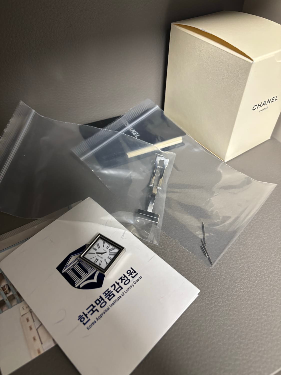 CHANEL watch 샤넬 마드모아젤 시계(감정서 포함) 상품이미지2