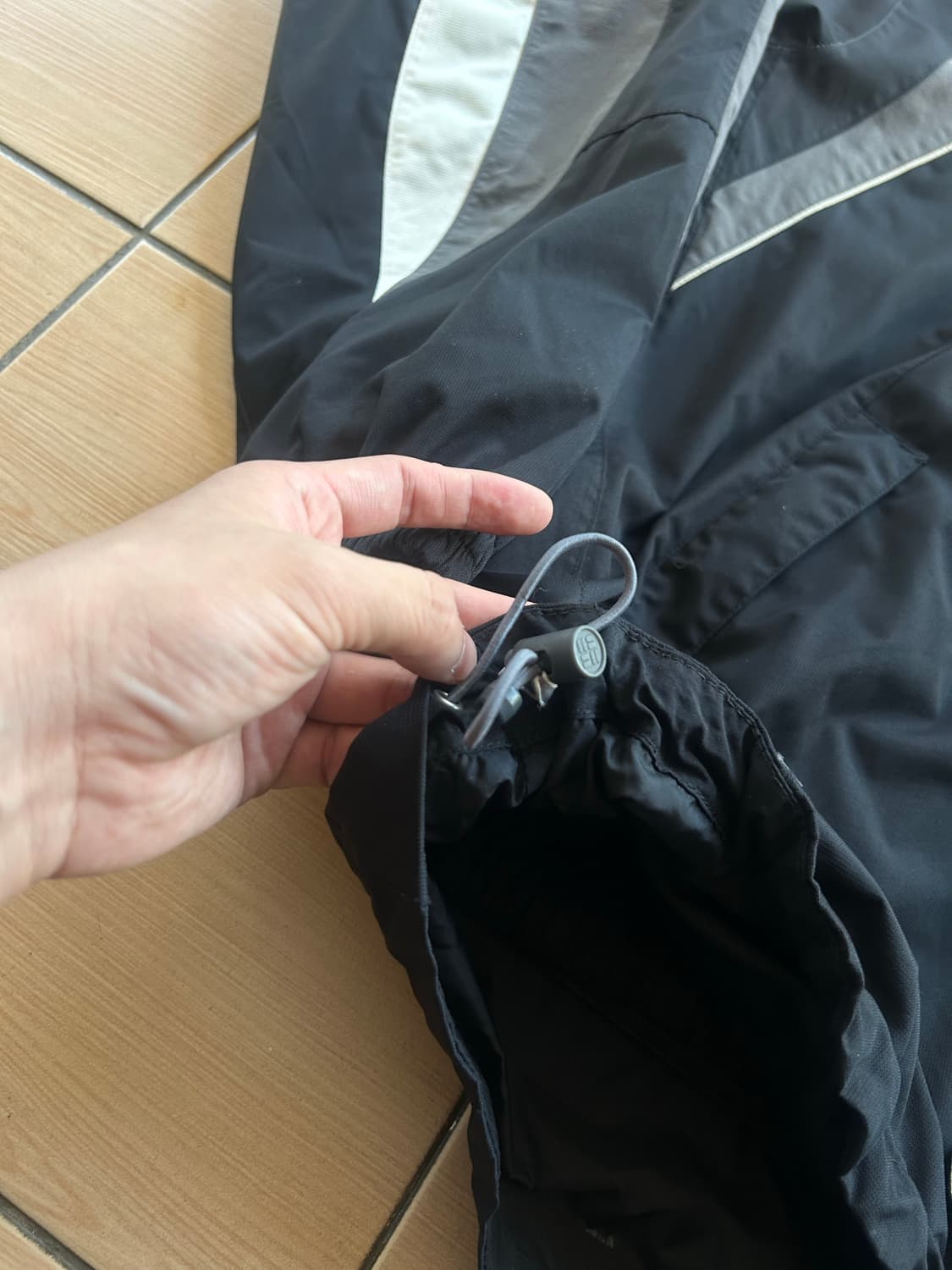 컬럼비아 티타늄 고어텍스 바람막이2XL 상품이미지5