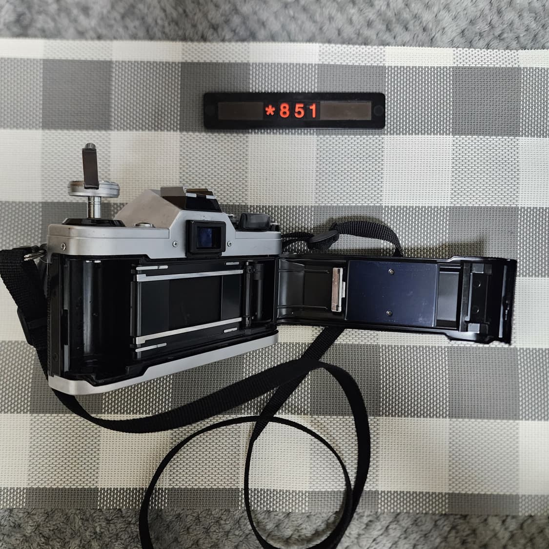 캐논 AE-1 필름카메라 실버바디 1.4 단렌즈 상품이미지6