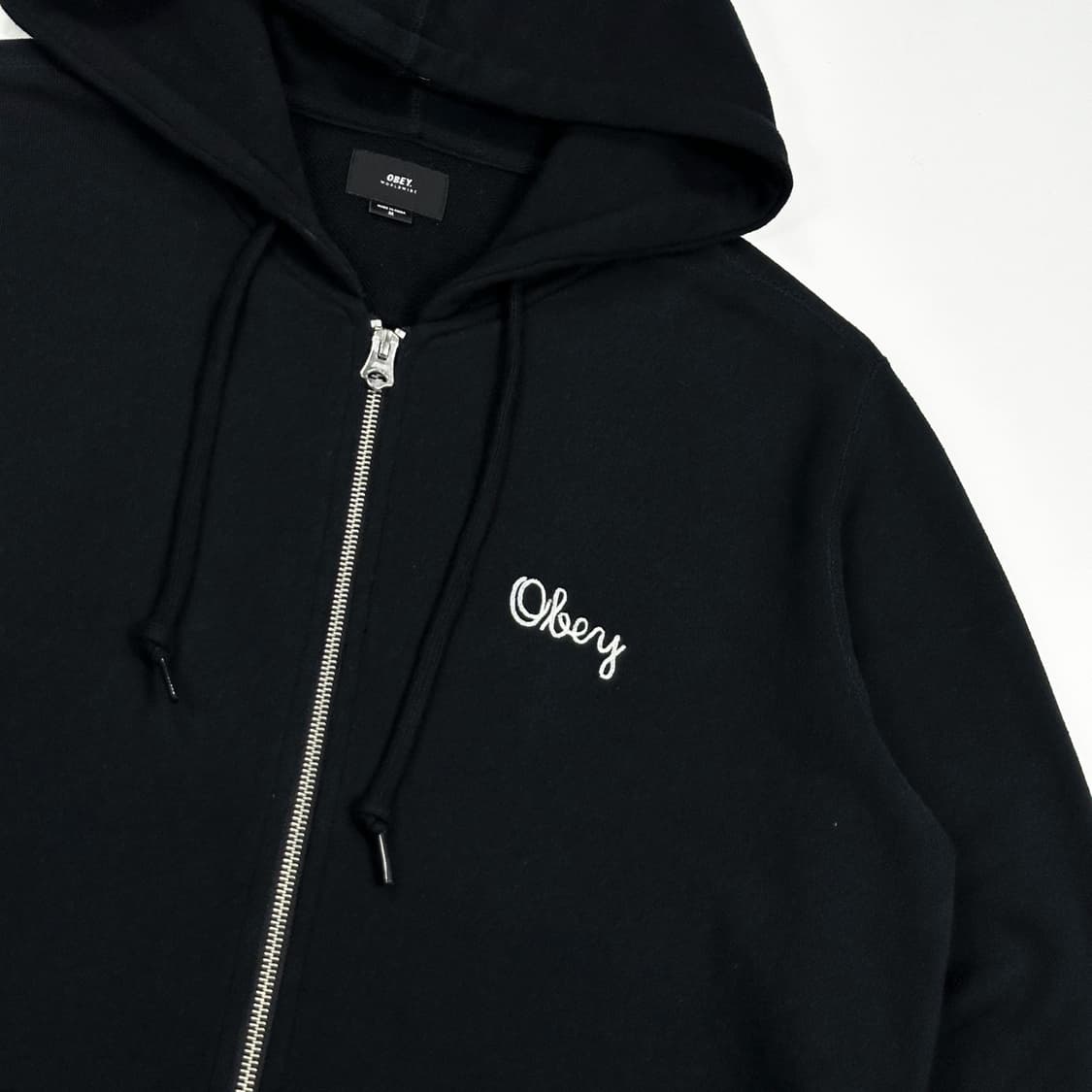 오베이 이니셜 로고 블랙 후드집업 (M) 상품이미지3