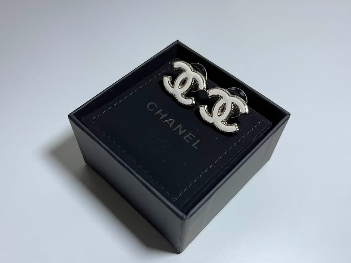 [정품] CHANEL cc귀걸이 구하기 힘든 모델 상품이미지6