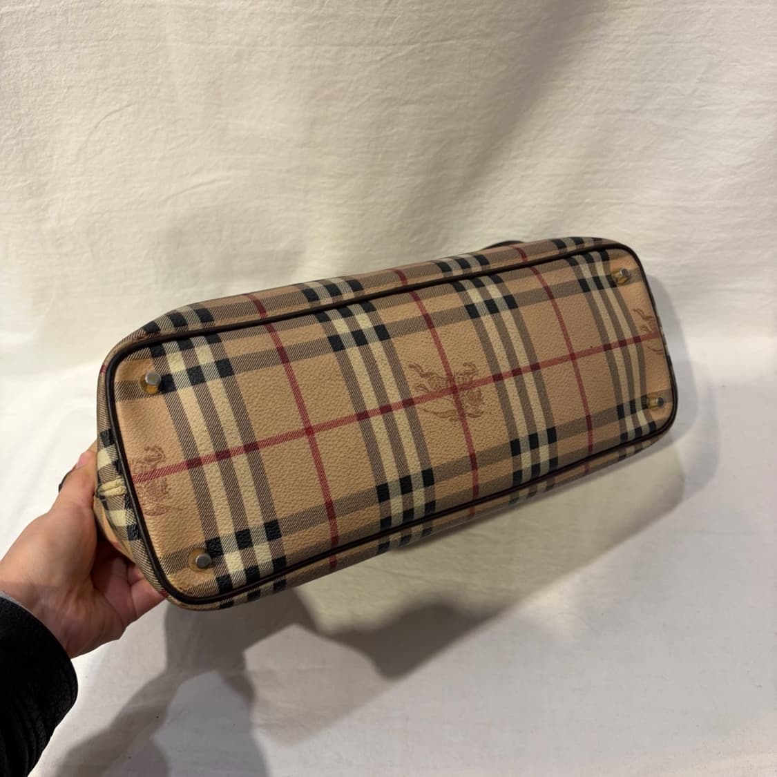 버버리 체크 숄더백 가방 상품이미지2