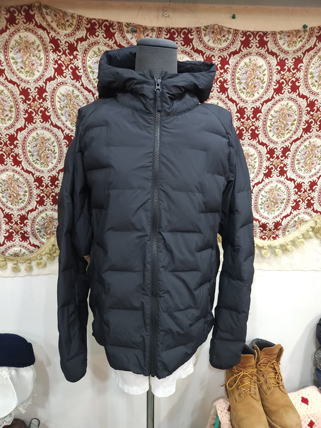 유니클로 웜패디드 후드 경량 패딩

 상품이미지1