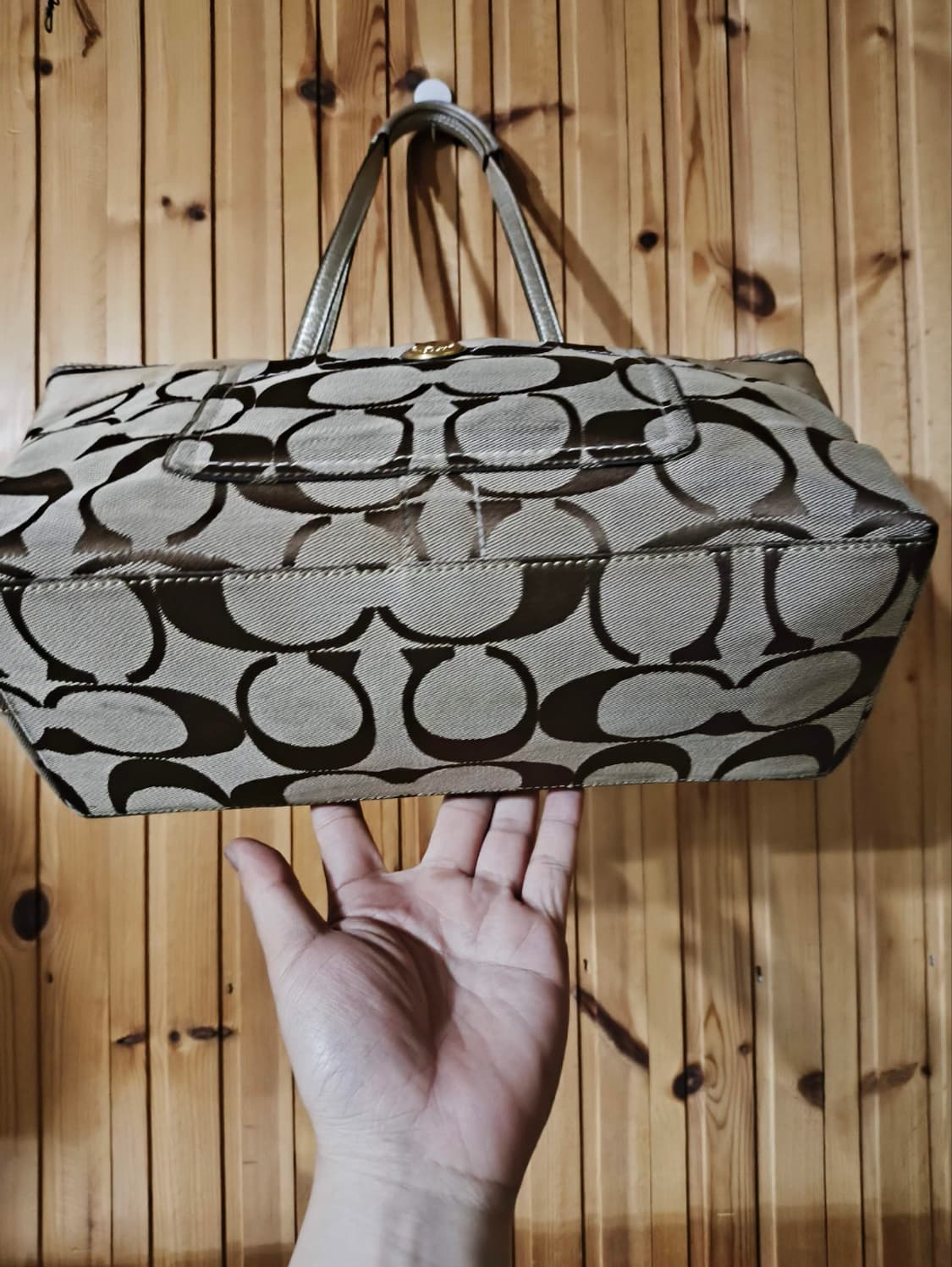 코치 시그니처 패턴 토트백 상품이미지3