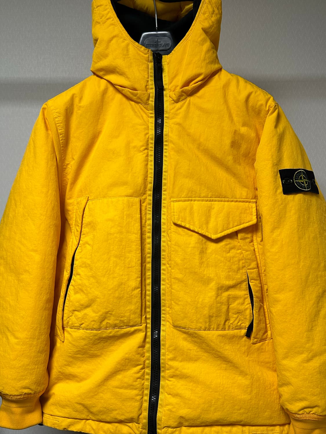 스톤아일랜드 오파크 트윌 다운 tc 패딩 M(100) 국내판 상품이미지1